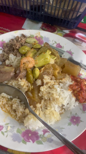 Opinii despre Warung Makan Grogolan în Kota Pekalongan - Gastronomi dan perhotelan