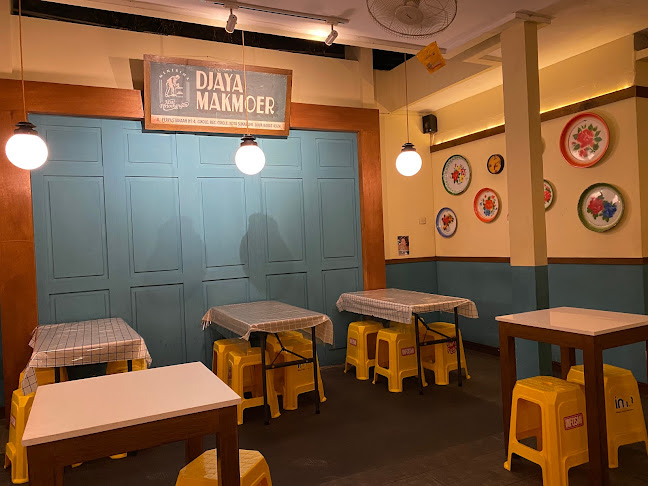 Gang Makmoer - Gastronomi dan perhotelan