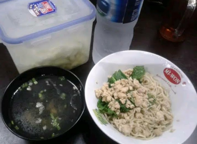 Jl. Raya Sesetan No.475, Sesetan, Denpasar Selatan, Kota Denpasar, Bali 80223