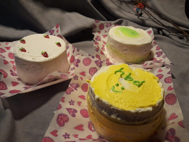 Comentarii opinii despre Bento cakes makassar