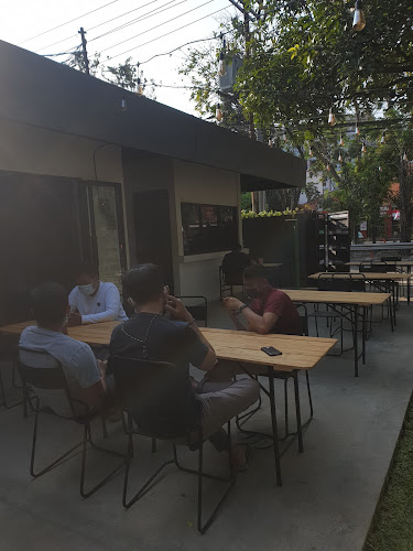 Opinii despre Harman Cafe în Surabaya - Gastronomi dan perhotelan