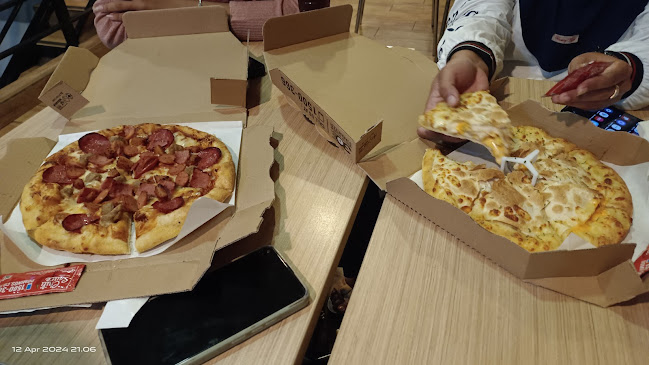 Opinii despre Domino's Pizza în Kota Depok - Gastronomi dan perhotelan