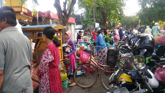Opinii despre Pasar Tumpah Gresikan în Surabaya - Gastronomi dan perhotelan
