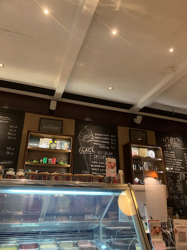 Le Cafe Gourmand - Gastronomi dan perhotelan