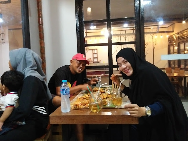 Comentarii opinii despre Warung Laut by Condong Square