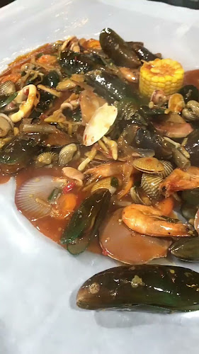 Opinii despre Sukaseafood sukabumi în Kota Sukabumi - Gastronomi dan perhotelan