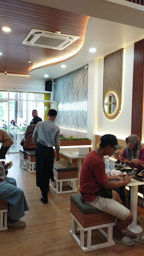 Opinii despre Labbaik Chicken Jombang în Kota Cilegon - Gastronomi dan perhotelan