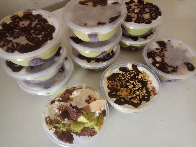 Layla Cake (Regency) - Gastronomi dan perhotelan