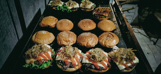 Opinii despre LUCKSBURGERS în Kota Gorontalo - Gastronomi dan perhotelan