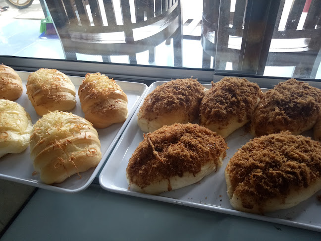 Zee Bakery & Coffee Shop