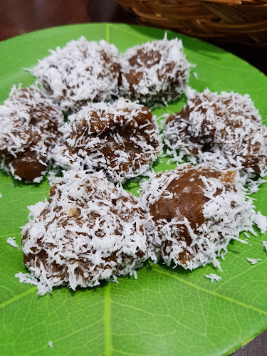 Kapurung Kasuari - Gastronomi dan perhotelan