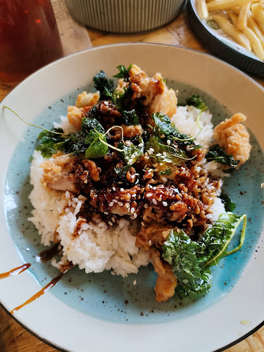 Rest Coffee Eat, Play & Relax - Gastronomi dan perhotelan