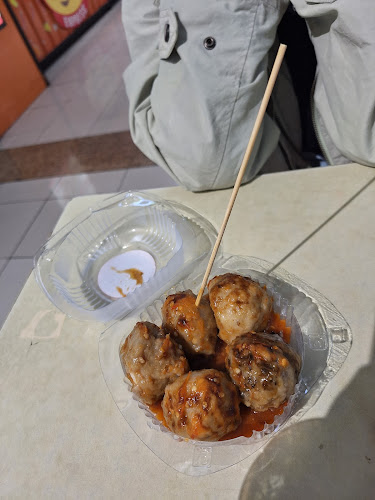 Opinii despre Pentol Gilaaa - Royal Plaza în Surabaya - Gastronomi dan perhotelan