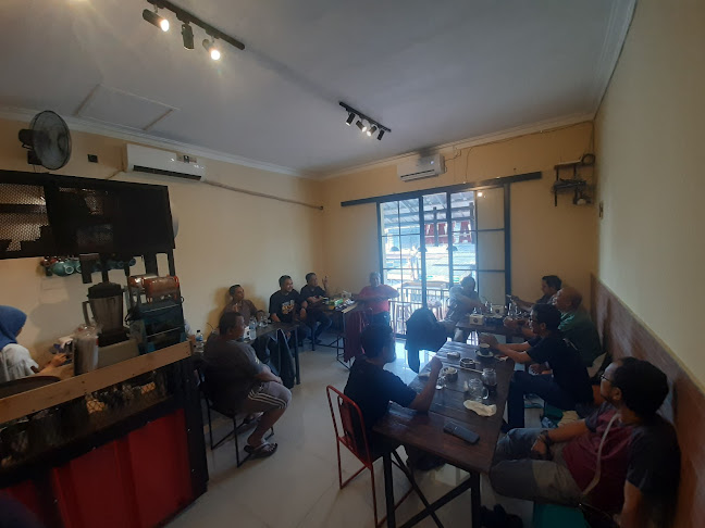 DAMN Coffee - Kota Depok