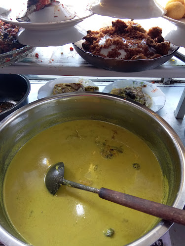 Opinii despre Ampera Mande Kanduang în Kota Padang - Gastronomi dan perhotelan