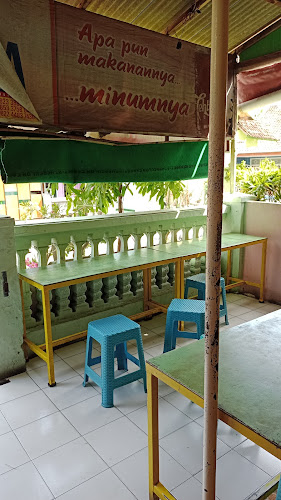 Warung Nasi Jagung Bu Nunik - Gastronomi dan perhotelan