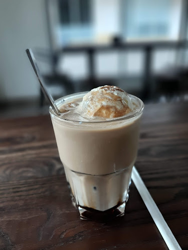 Opinii despre MULA Coffee and Eatery în Kota Cilegon - Gastronomi dan perhotelan