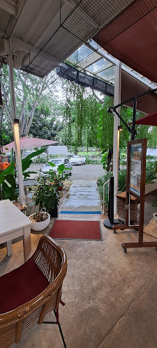 Comentarii opinii despre Emerald Tree Resto & Coffee Bar