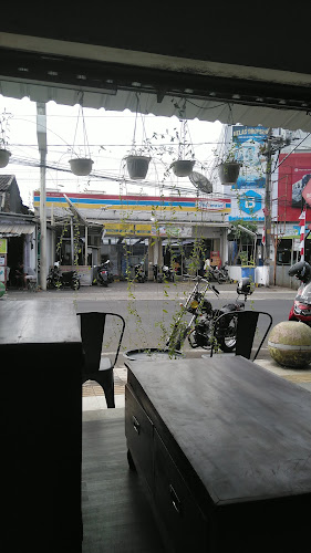 Comentarii opinii despre Utan Coffee Roastery Hasanudin