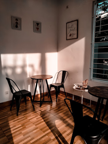 Diameter Coffee - Gastronomi dan perhotelan