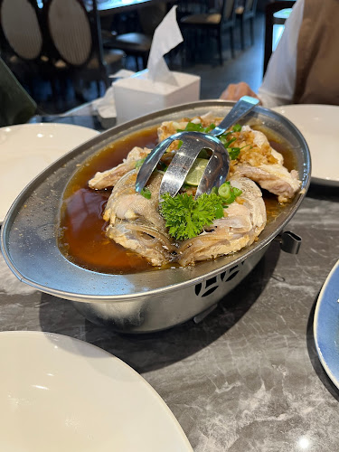 Opinii despre Kurnia Seafood Bandung în Kota Bandung - Gastronomi dan perhotelan