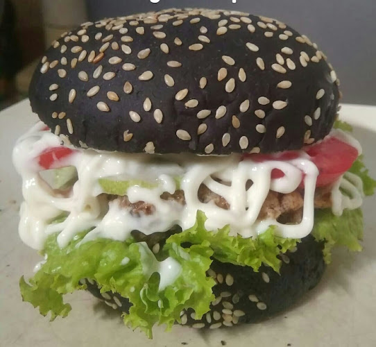 Opinii despre Steak and Burger Top96 în Kota Tangerang Selatan - Gastronomi dan perhotelan