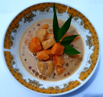 Usaha Keluarga Lamang Tapai