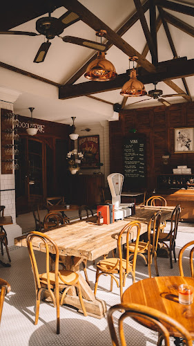 Jl. Danau Tamblingan No.144, Sanur, Denpasar Selatan, Kota Denpasar, Bali 80228