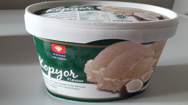 Opinii despre Depo Ice Cream Diamond în Kota Cimahi - Gastronomi dan perhotelan
