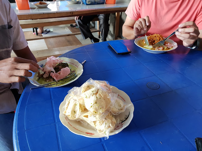 Kantin kuliner mama bet - Gastronomi dan perhotelan