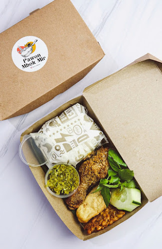 Opinii despre Pawon Mbok Mir în Surabaya - Gastronomi dan perhotelan