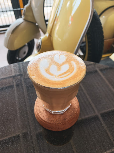 Minimalist Coffee - Gastronomi dan perhotelan