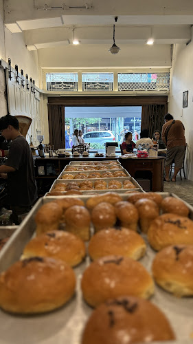 Comentarii opinii despre Djoen Bakery, Coffee & Resto sedjak 1935