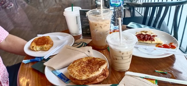 Comentarii opinii despre Starbucks Cambridge City Square