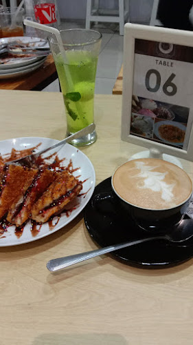 Ruang tamu cafe & resto - Kota Tangerang Selatan