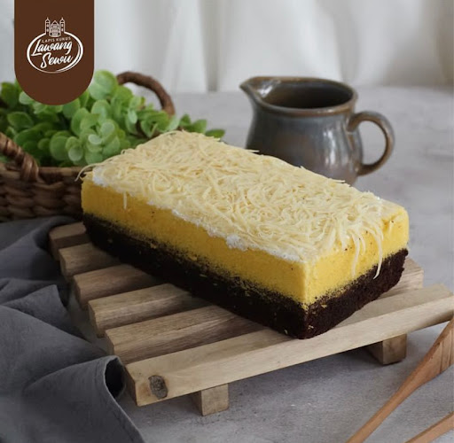 Lapis Kukus Lawang Sewu Banyumanik - Gastronomi dan perhotelan