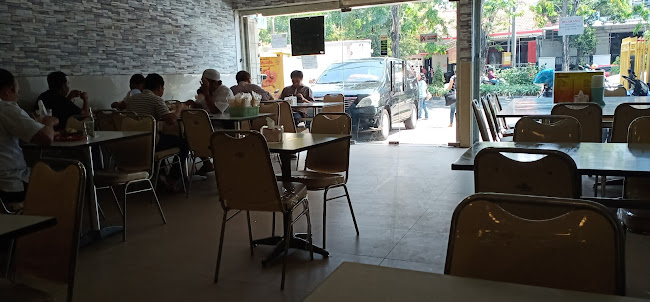 Ayam Goreng Djakarta - Gastronomi dan perhotelan