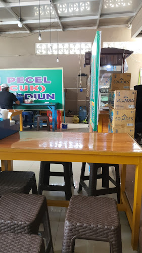 Nasi Pecel Pincuk (Khas Madiun) - Gastronomi dan perhotelan