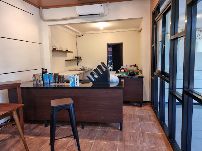 Opinii despre Rindu Kopi Senja - Nginden Semolo în Surabaya - Gastronomi dan perhotelan