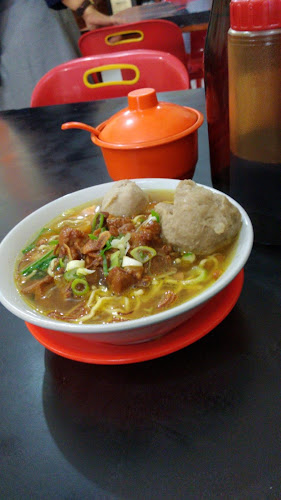 Opinii despre Bakso Urat Putra Mulya în Kota Dumai - Gastronomi dan perhotelan