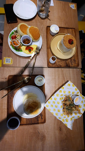 Galaxy Mall 3 Lantai 2, Mulyorejo, Surabaya, East Java 60115