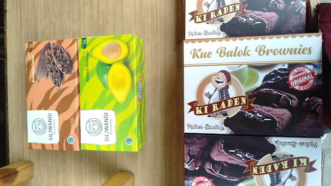 Opinii despre LUTFIA SNACK în Kota Bandung - Gastronomi dan perhotelan