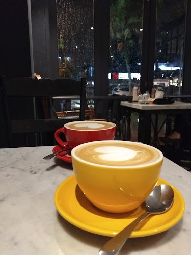 Jl. Uskup Agung No.15, Madras Hulu, Kec. Medan Polonia, Kota Medan, Sumatera Utara 20151