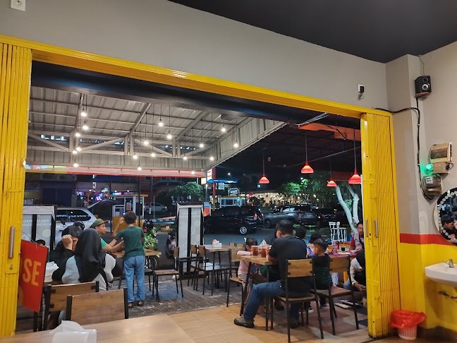 Opinii despre BEBEK GORENG BALIKPAPAN în Kota Balikpapan - Gastronomi dan perhotelan