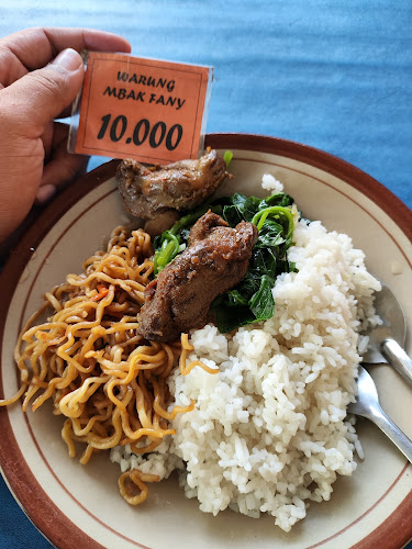 Opinii despre Warung Makan Mbak Fany în Kota Denpasar - Gastronomi dan perhotelan
