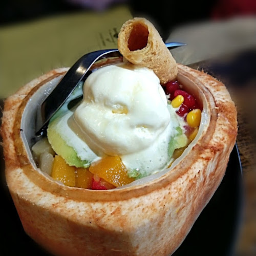 Rumah Makan Boemi Mitoha - Gastronomi dan perhotelan