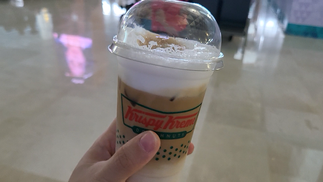 Krispy Kreme Soekarno Hatta Terminal 3 - Gastronomi dan perhotelan