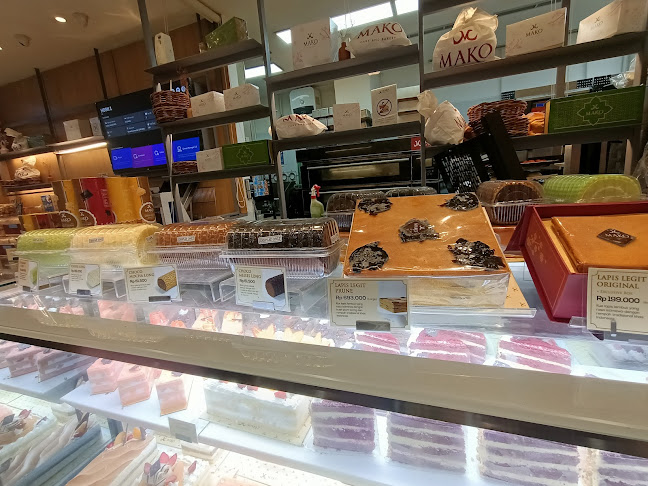 MAKO CAKE & BAKERY - Royal Plaza - Gastronomi dan perhotelan