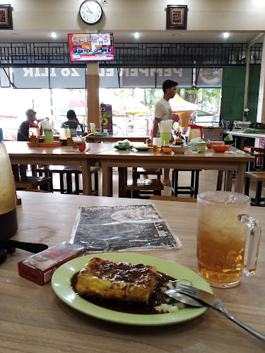 Pempek Edy - Gastronomi dan perhotelan