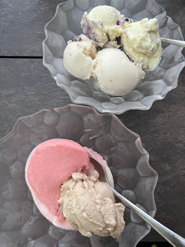 Opinii despre Goolali Gelato Bar & Patisserie în Kota Semarang - Gastronomi dan perhotelan